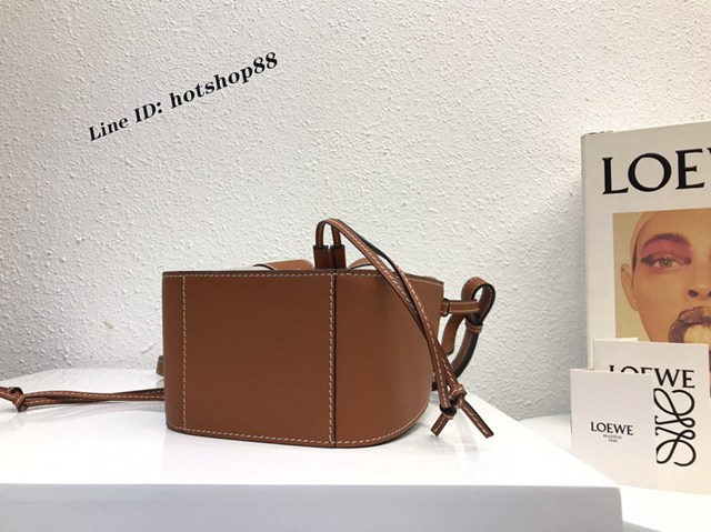 Loewe專櫃2022新款迷你hammock手袋 羅意威手提肩背女包迷你版吊床包 10393 lyw1078